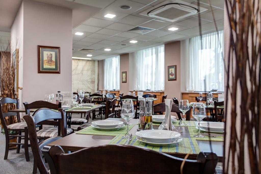 Hemus Hotel Sofia Exteriör bild